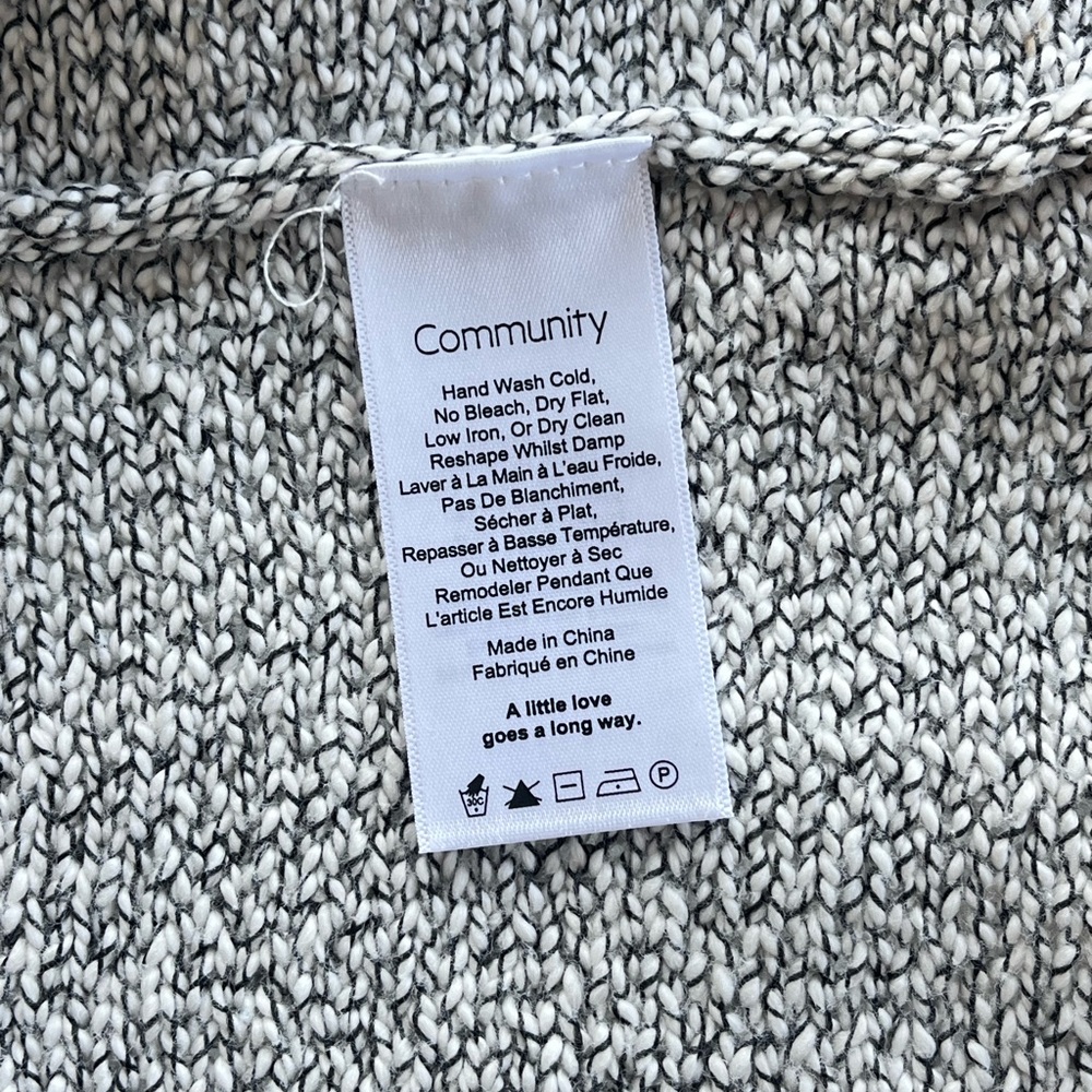 Aritzia Community Ionic Cape Cozy Relaxed Knit Oversized Spring Cardigan Sz XS - Picture 11 of 11